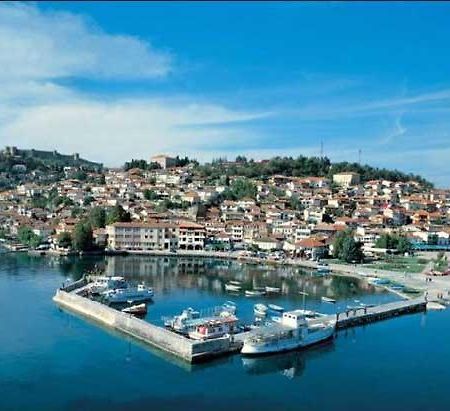 Sunny Lake Hostel Ohrid Bagian luar foto